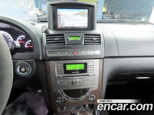 KG Mobility (SsangYong) Rexton W 2.0 4WD RX7 Luxury 2013 — фото 21