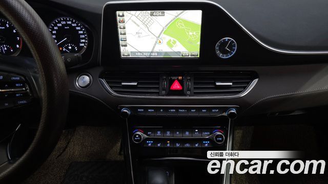 Hyundai Grandeur (IG) 2.4 Premium 2018 — фото 13