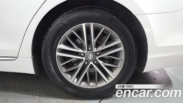 Hyundai Grandeur (IG) 2.4 Premium 2018 — фото 21