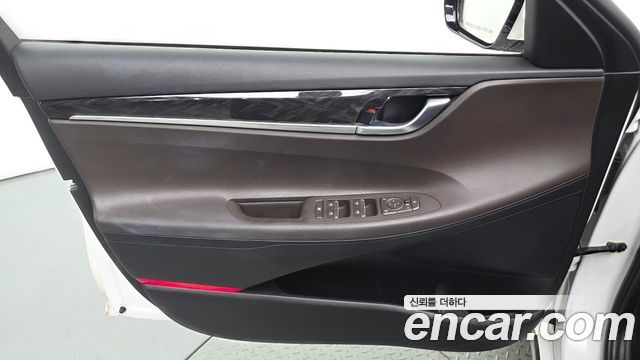 Hyundai Grandeur (IG) 2.4 Premium 2018 — фото 24
