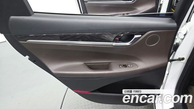 Hyundai Grandeur (IG) 2.4 Premium 2018 — фото 25