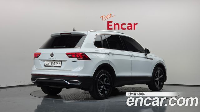 Volkswagen Tiguan (II) 2.0 TDI 4-Motion Premium 2022 — фото 2