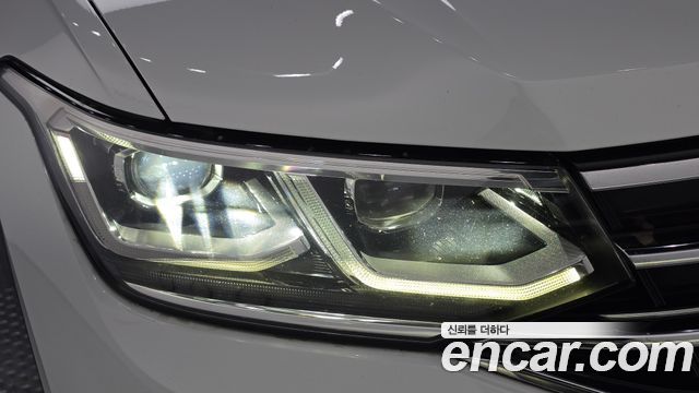 Volkswagen Tiguan (II) 2.0 TDI 4-Motion Premium 2022 — фото 22