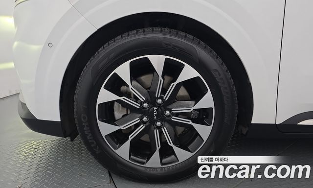 Kia Carnival (IV) Diesel 9-Seater Signature 2023 — фото 5