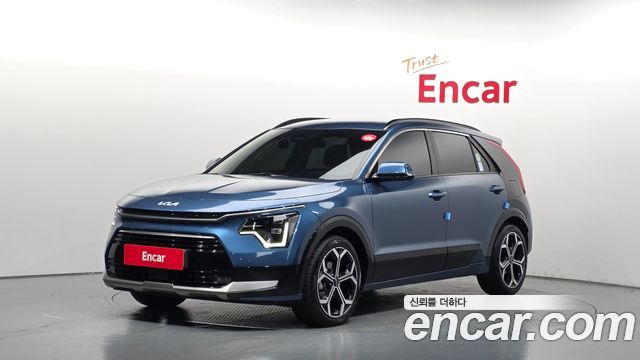 Kia Niro Signature 2022 — фото 1