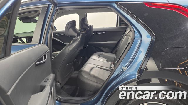 Kia Niro Signature 2022 — фото 11