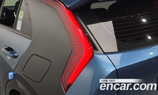 Kia Niro Signature 2022 — фото 23