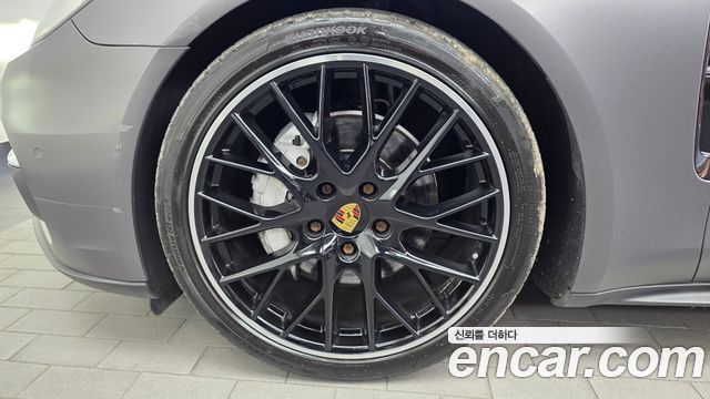 Porsche Panamera (971) 3.0 AWD 2018 — фото 5