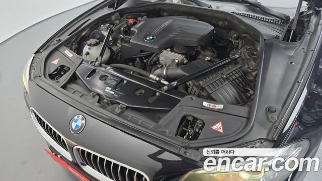 BMW 5 Series (F10) 528i xDrive 2015 — фото 6
