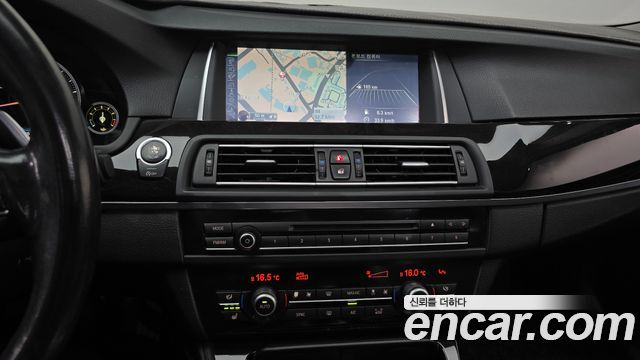 BMW 5 Series (F10) 528i xDrive 2015 — фото 15