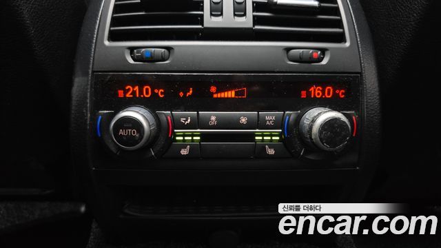 BMW 5 Series (F10) 528i xDrive 2015 — фото 18