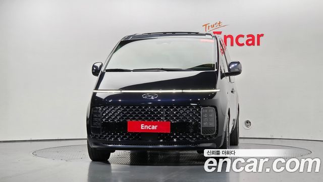 Hyundai Staria Lounge 9-Seater Inspiration 2022 — фото 3