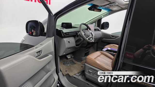 Hyundai Staria Lounge 9-Seater Inspiration 2022 — фото 10