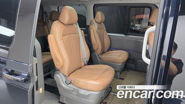 Hyundai Staria Lounge 9-Seater Inspiration 2022 — фото 12