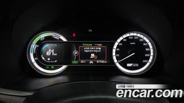 Kia Niro Noblesse 2017 — фото 8