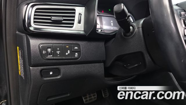 Kia Niro Noblesse 2017 — фото 28