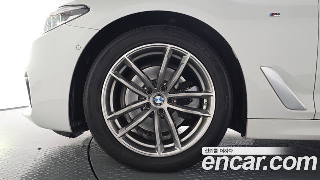 BMW 5 Series (G30) 520d xDrive M Sport Package Plus 2018 — фото 5