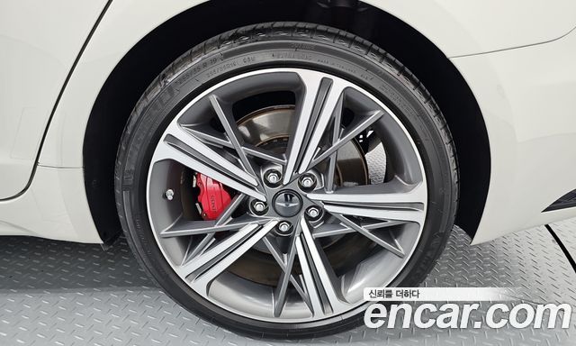Genesis G70 Gasoline 3.3T 4WD 2024 — фото 27