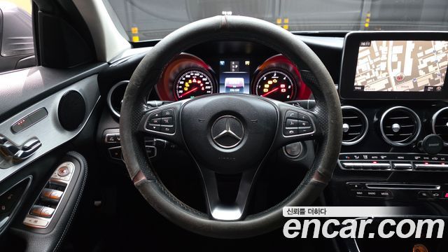 Mercedes-Benz C-Class (W205) C220 d 4MATIC 2018 — фото 13