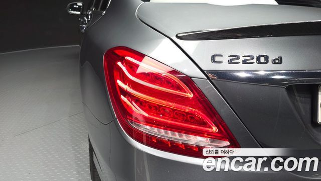 Mercedes-Benz C-Class (W205) C220 d 4MATIC 2018 — фото 23