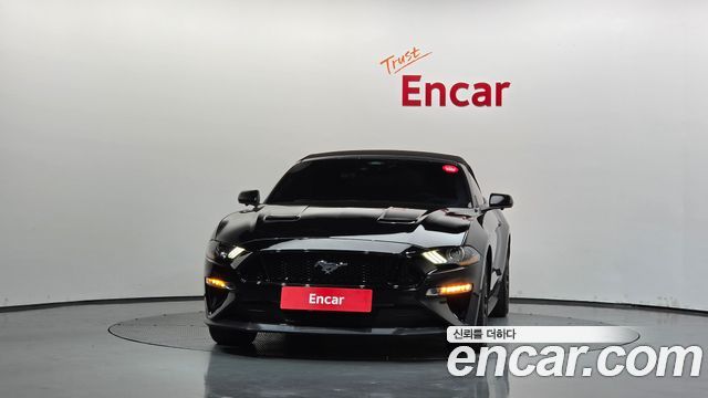 Ford Mustang GT Convertible 2022 — фото 3
