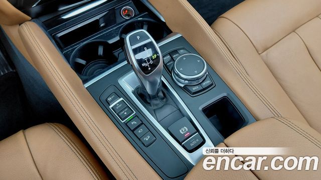 BMW X6 (F16) xDrive 30d 2016 — фото 9