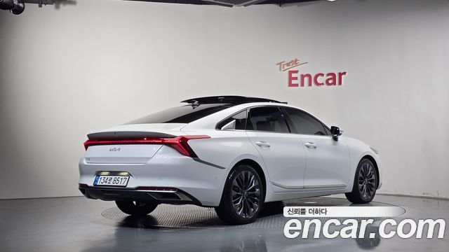 Kia K8 2.5 Gasoline 2WD Signature Special 2023 — фото 2