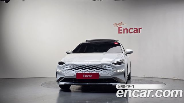 Kia K8 2.5 Gasoline 2WD Signature Special 2023 — фото 3