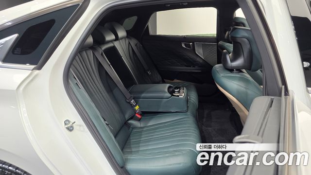 Kia K8 2.5 Gasoline 2WD Signature Special 2023 — фото 15