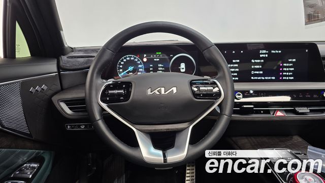 Kia K8 2.5 Gasoline 2WD Signature Special 2023 — фото 18