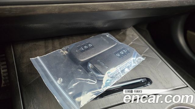 Kia K8 2.5 Gasoline 2WD Signature Special 2023 — фото 20