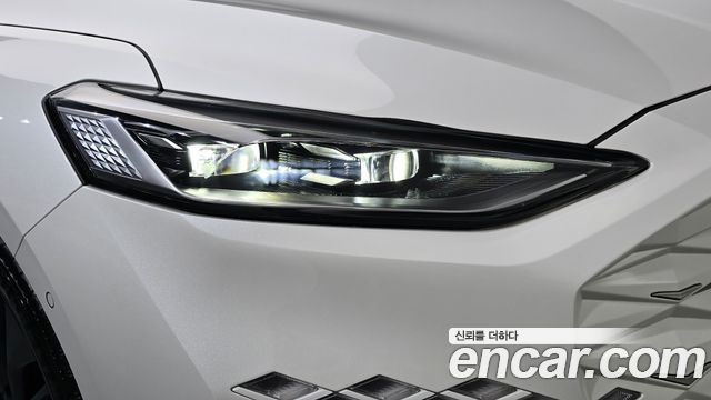 Kia K8 2.5 Gasoline 2WD Signature Special 2023 — фото 28