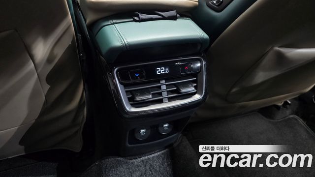 Kia K8 2.5 Gasoline 2WD Signature Special 2023 — фото 44
