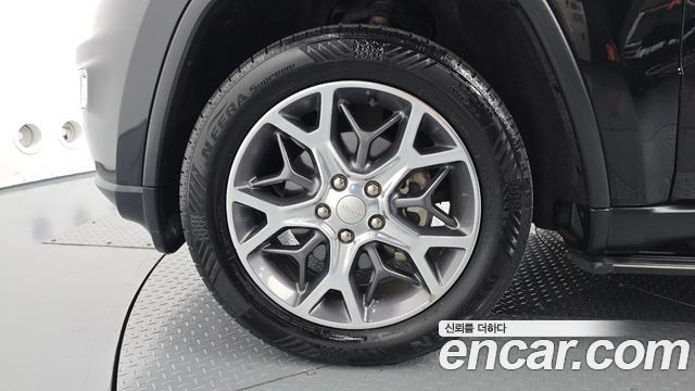 Jeep Grand Cherokee 3.6 Limited WK2 2020 — фото 5