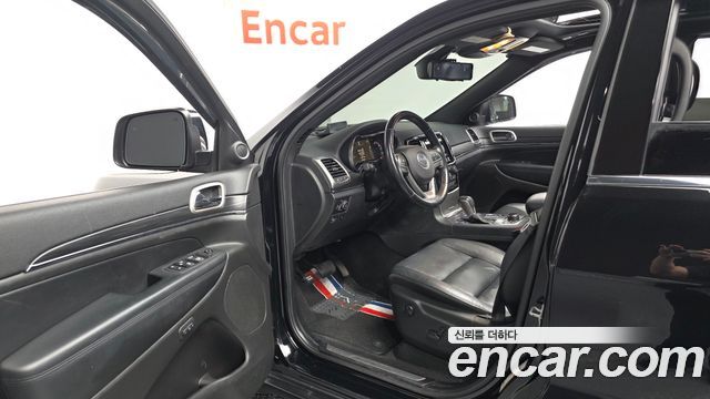 Jeep Grand Cherokee 3.6 Limited WK2 2020 — фото 10