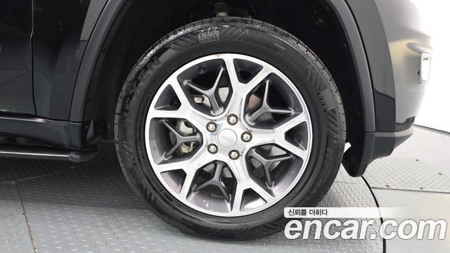 Jeep Grand Cherokee 3.6 Limited WK2 2020 — фото 21