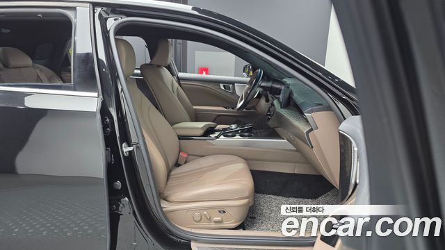 Kia K8 2.5 Gasoline 2WD Noblesse 2023 — фото 11