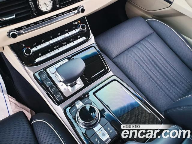 Genesis EQ900 3.8 GDI AWD Premium Luxury 2016 — фото 6