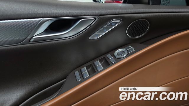 Genesis G80 (RG3) Gasoline 2.5 Turbo AWD 2022 — фото 33
