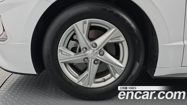 Hyundai Sonata (DN8) 2.0 LPG(rental car) Smart 2022 — фото 5