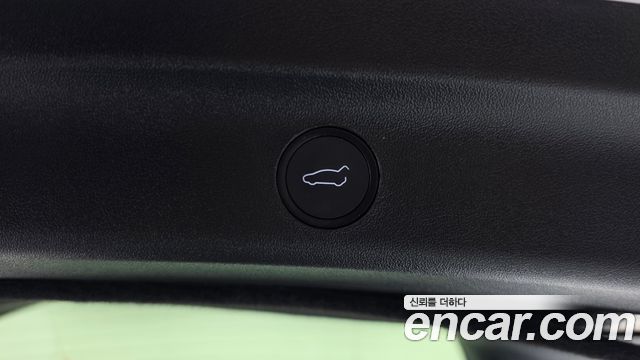 Tesla Model Y RWD 2023 — фото 18
