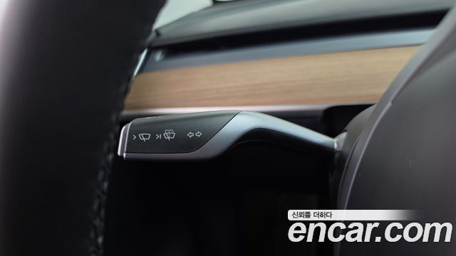 Tesla Model Y RWD 2023 — фото 27