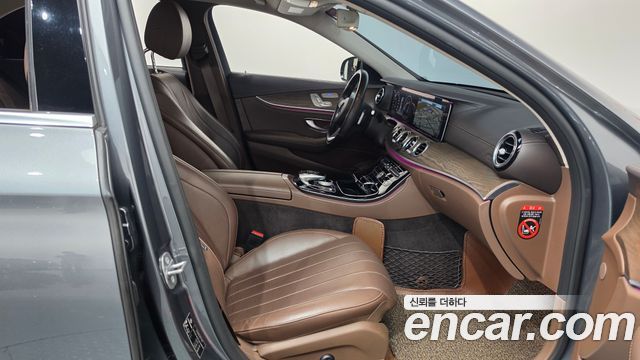 Mercedes-Benz E-Class (W213) E300 4MATIC Exclusive 2018 — фото 11