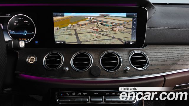 Mercedes-Benz E-Class (W213) E300 4MATIC Exclusive 2018 — фото 14