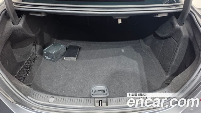 Mercedes-Benz E-Class (W213) E300 4MATIC Exclusive 2018 — фото 20