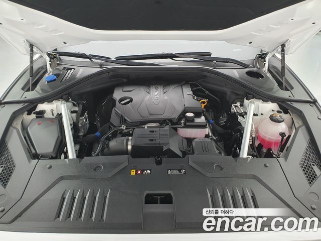 Genesis GV70 2.5T Gasoline 2WD 2025 — фото 6