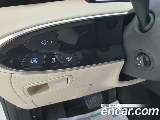 Genesis GV70 2.5T Gasoline 2WD 2025 — фото 15