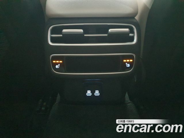 Genesis GV70 2.5T Gasoline 2WD 2025 — фото 23