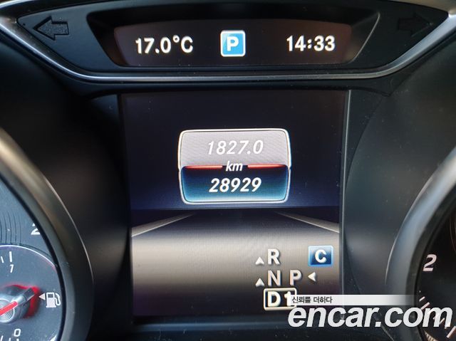 Mercedes-Benz GLA-Class (X156) GLA250 4MATIC 2018 — фото 15