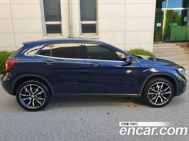 Mercedes-Benz GLA-Class (X156) GLA250 4MATIC 2018 — фото 20